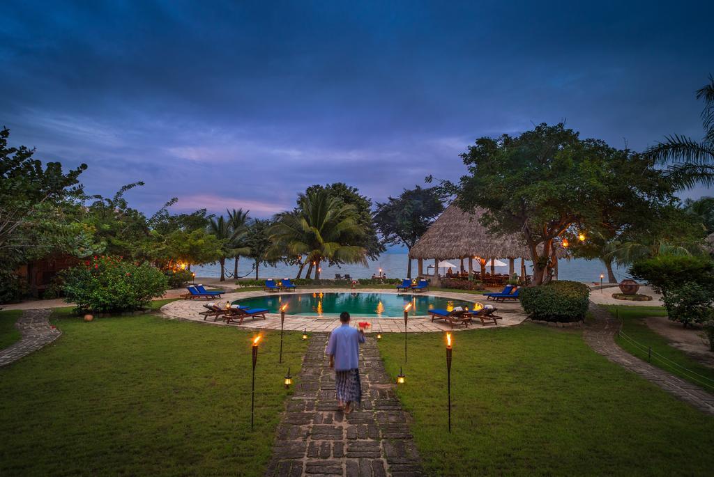 Turtle Inn By Francis Ford Coppola Placencia Bagian luar foto