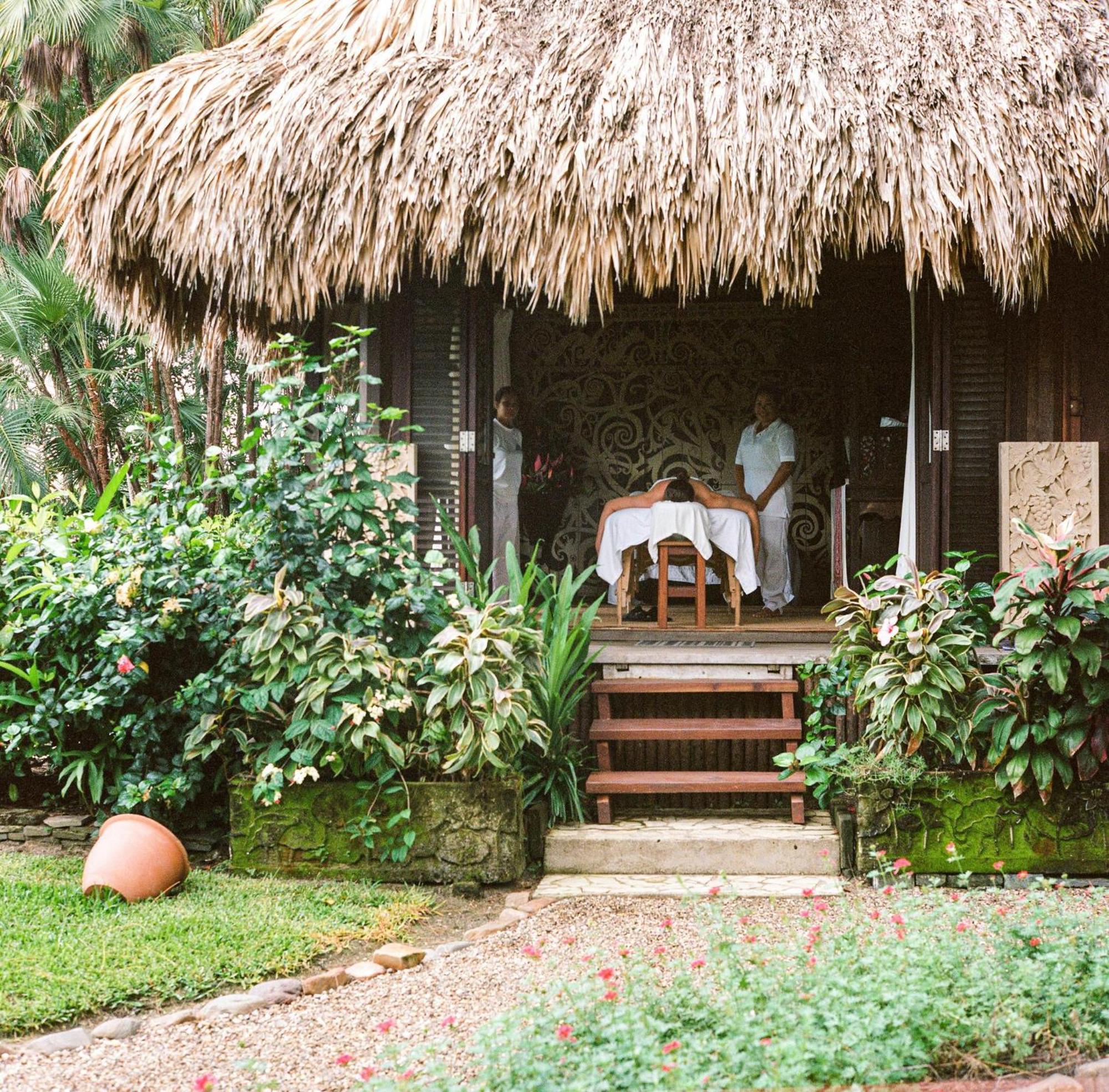 Turtle Inn By Francis Ford Coppola Placencia Bagian luar foto